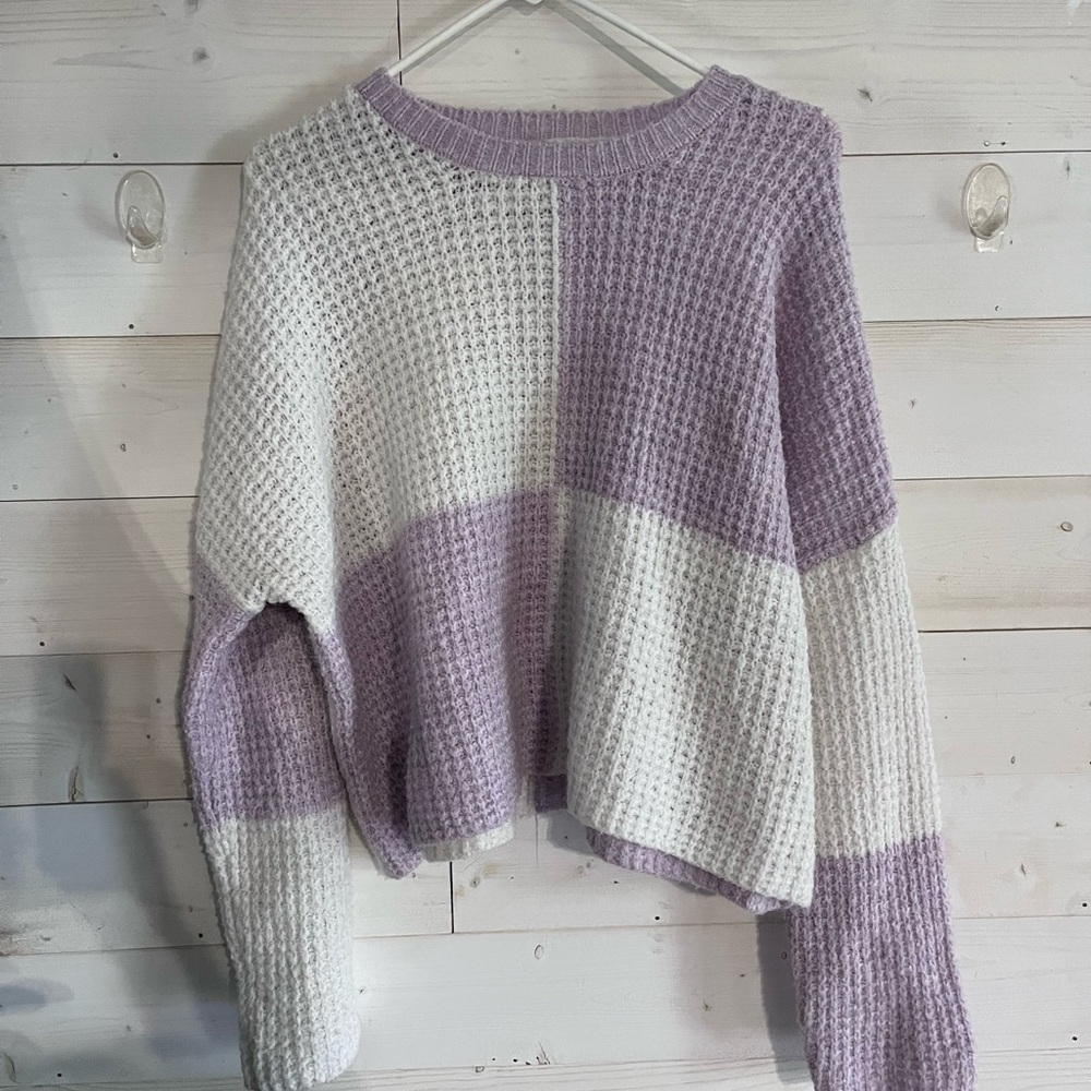 Jessica Simpson Lavender and White Knit Sweater